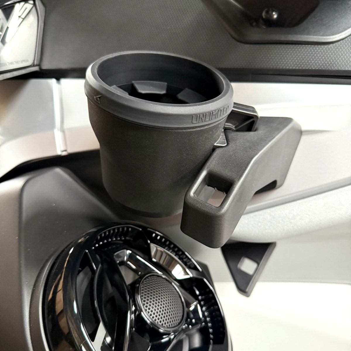 حامل الأكواب <tc>Yamaha</tc> سلسلة FX (2019~)، حامل أكواب LinQ OEM من BRP