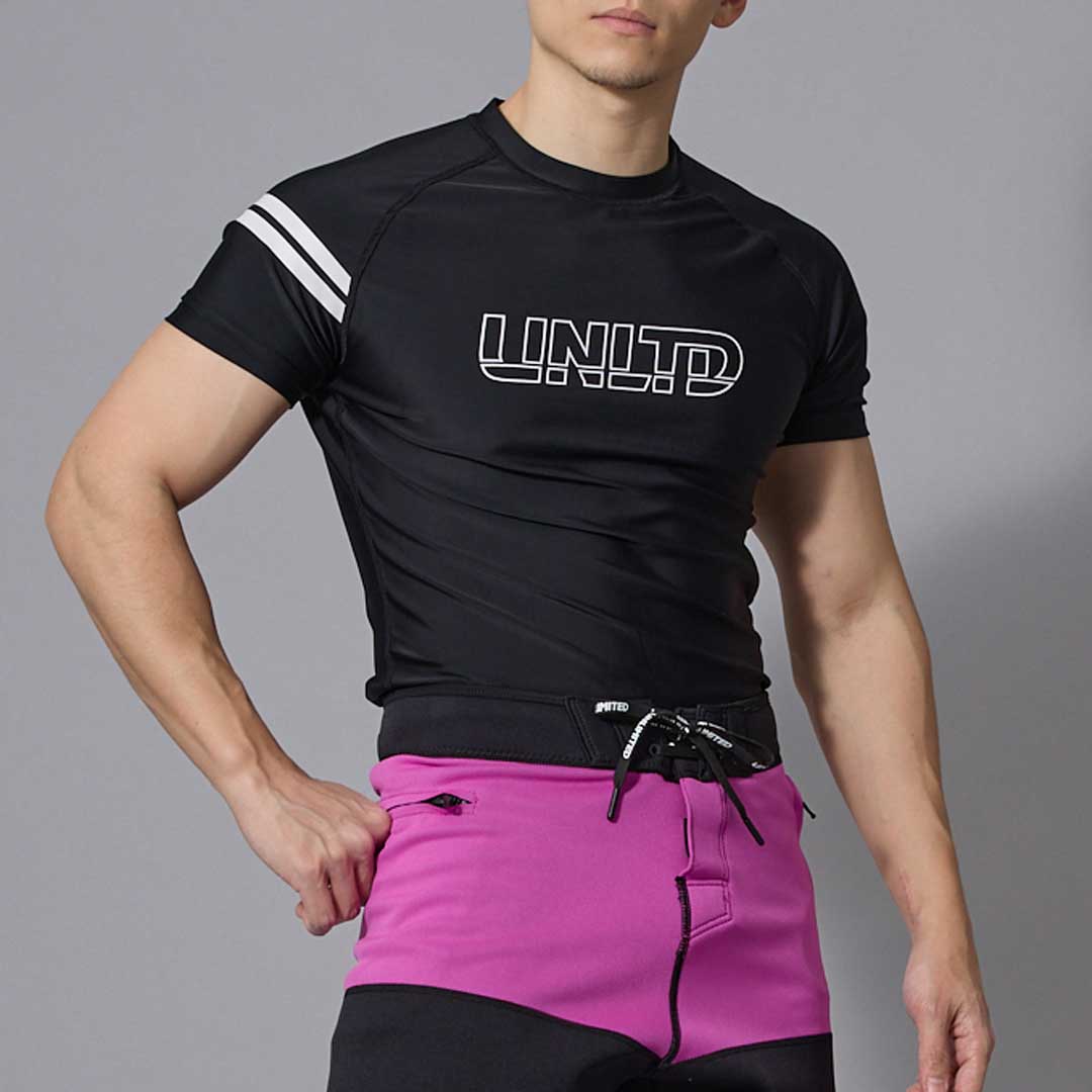 حارس رحمه المائية القصيرة