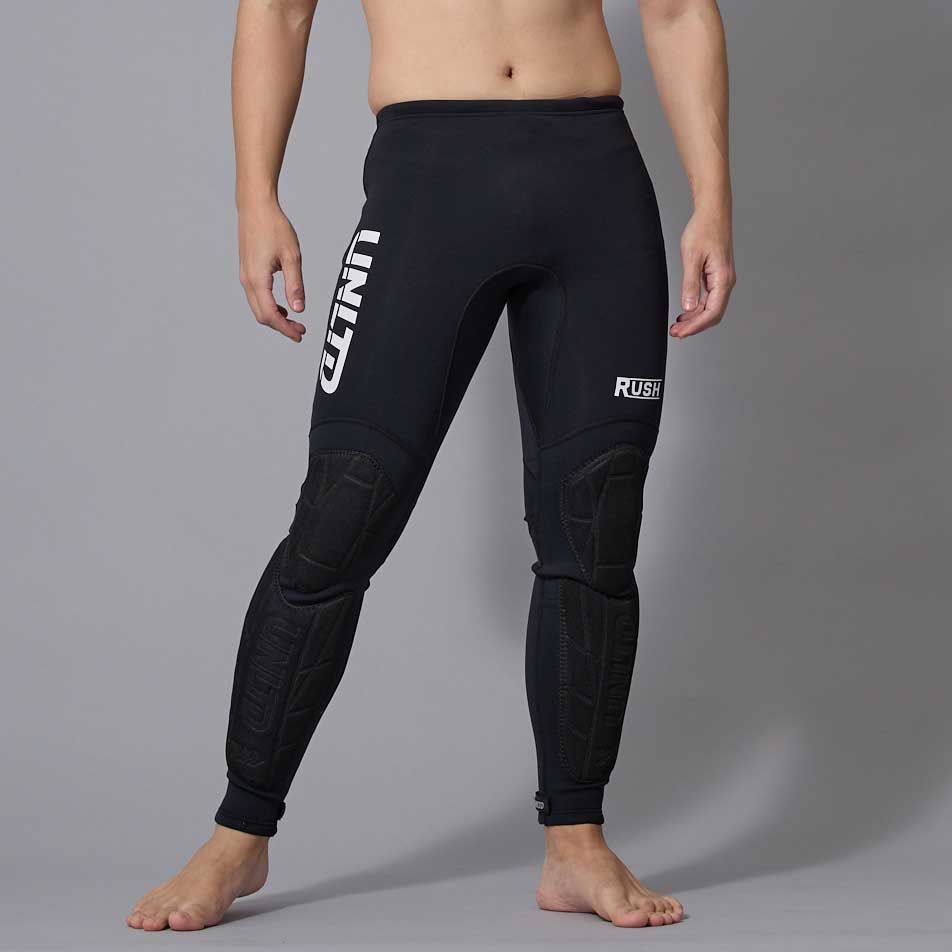 اندفاع السراويل الرطب الأسود