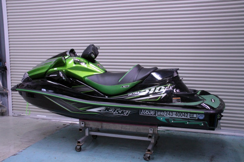 Asiento monoplaza de competición para <tc>Kawasaki</tc> ULTRA (Hecho a pedido)