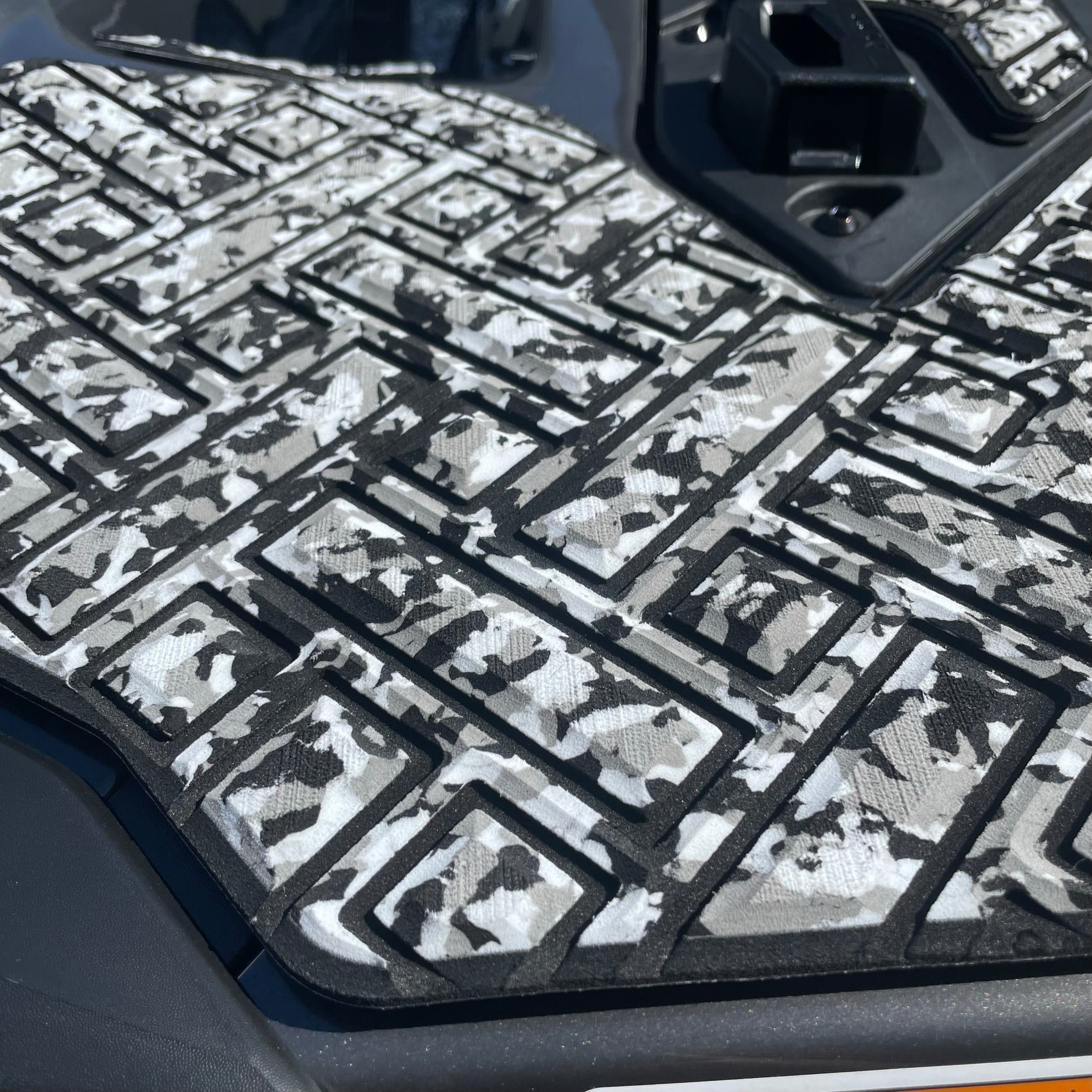 เสื่อ Traction สำหรับ RXT 230, GTX, GTX Ltd & Wake Pro 230 ('19 ~) (สี่เหลี่ยมผืนผ้า) (มีการสั่งซื้อ)