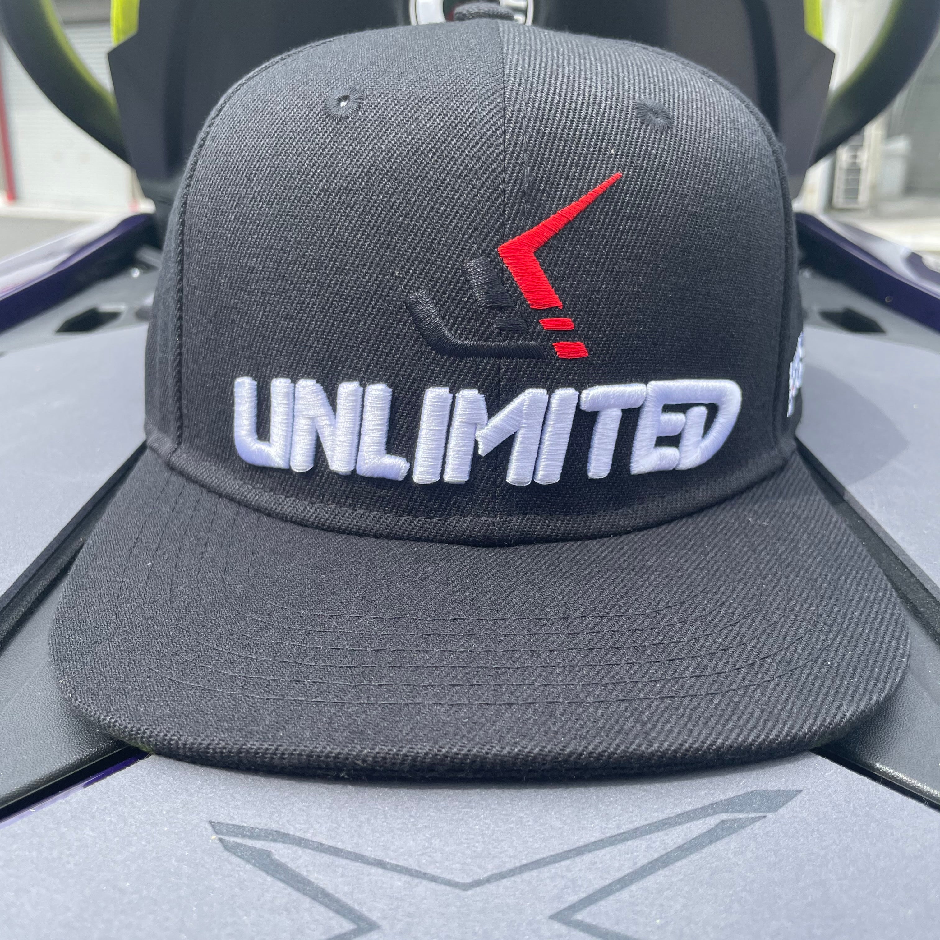 <tc>UNLIMITED</tc> หมวกสแน็ปแบ็ค