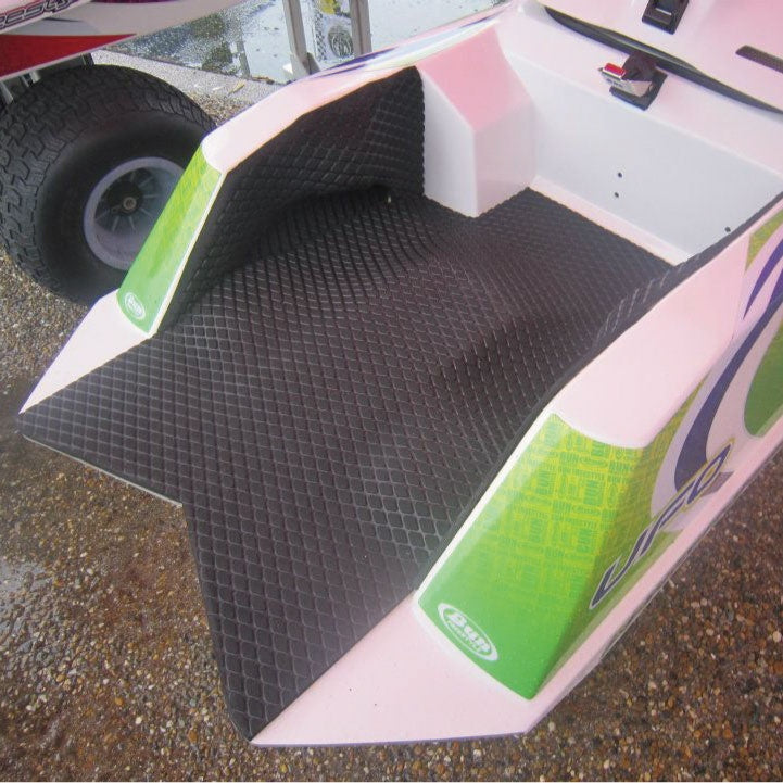 حصيرة مقطعة