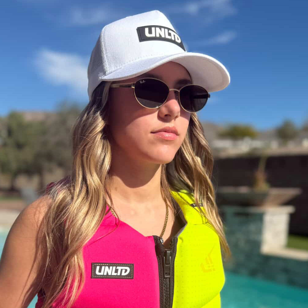 UNLTD スナップバック ハット ホワイト