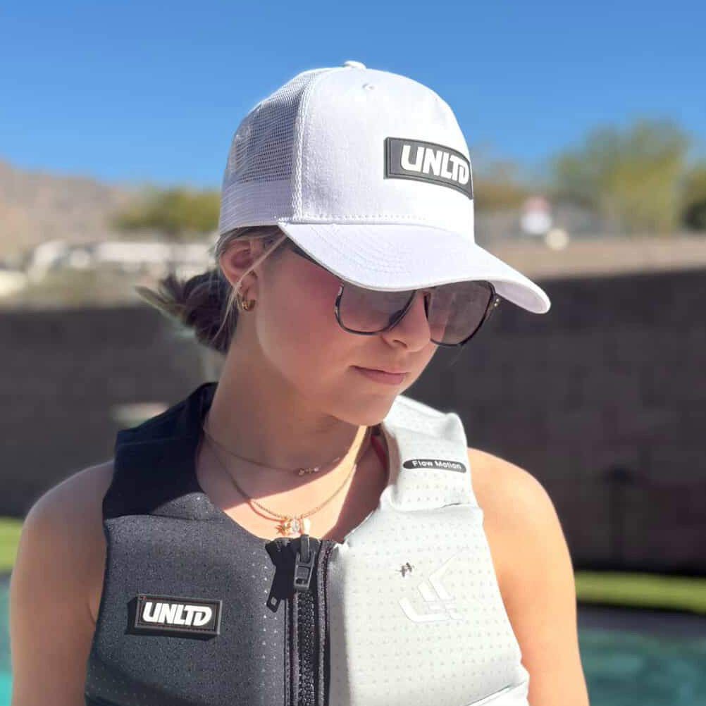 UNLTD スナップバック ハット ホワイト