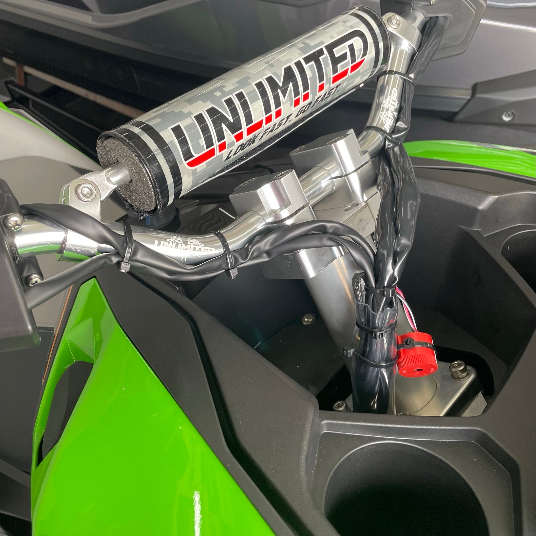Low-Down Handle Mount Kit for STX 160 / ULTRA Series | UNLIMITED PWC